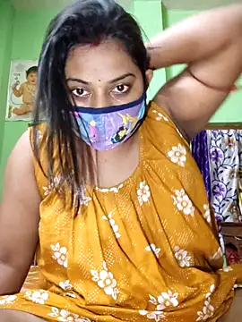 Snapshot of MAGGO-11 chatting on October 22, 2025, 7:24 pm MAGGO-11 online show from October 22, 2025, 7:24 pm