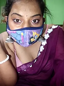 Snapshot of MAGGO-11 chatting on October 29, 2025, 6:29 pm MAGGO-11 online show from October 29, 2025, 6:29 pm