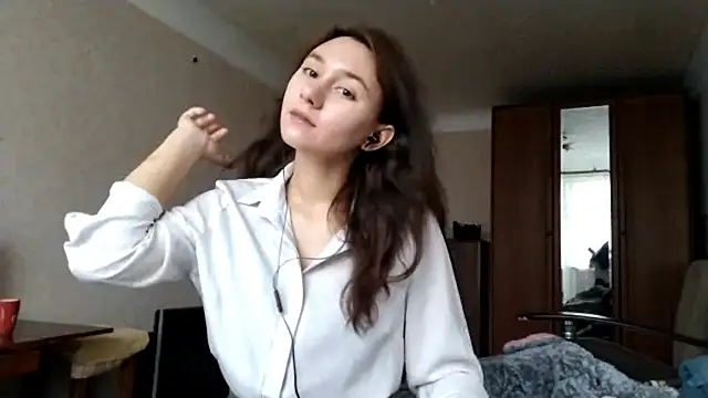 Snapshot of MiaLovelyOne chatting on October 22, 2025, 7:30 am MiaLovelyOne online show from October 22, 2025, 7:30 am