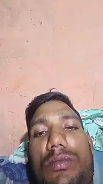 Snapshot of BiggerDickGuy chatting on November 14, 2025, 5:05 pm BiggerDickGuy online show from November 14, 2025, 5:05 pm