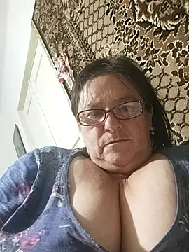 MilaCold5443 online show from July 8, 2026, 8:31 pm