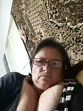 MilaCold5443 online show from July 30, 2026, 7:02 pm