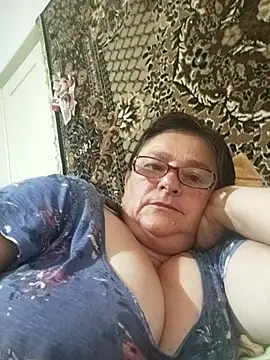 MilaCold5443 online show from July 9, 2026, 4:06 pm
