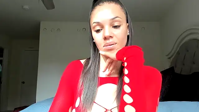 Snapshot of Myonnathegod chatting on October 15, 2025, 5:43 pm Myonnathegod online show from October 15, 2025, 5:43 pm