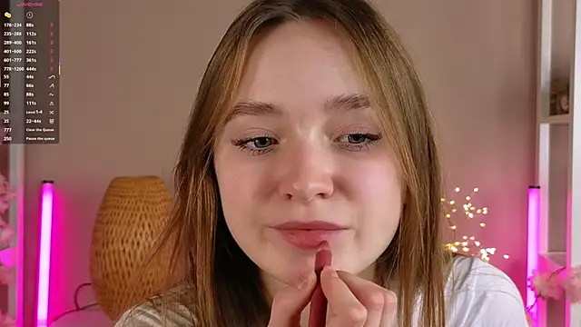 Snapshot of LittleCutieSandy chatting on December 4, 2025, 3:16 am LittleCutieSandy online show from December 4, 2025, 3:16 am