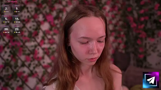 Petite Polly online show from November 30, 2025, 6:09 pm