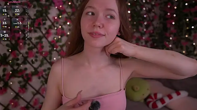 Petite Polly online show from February 10, 2026, 6:07 pm