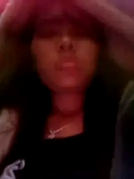 Snapshot of hello-cute chatting on October 25, 2025, 11:16 pm hello-cute online show from October 25, 2025, 11:16 pm