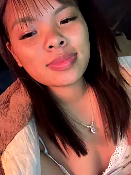 Snapshot of hello-cute chatting on December 5, 2025, 6:12 am hello-cute online show from December 5, 2025, 6:12 am