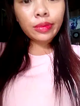 Snapshot of hello-cute chatting on October 12, 2025, 8:26 am hello-cute online show from October 12, 2025, 8:26 am