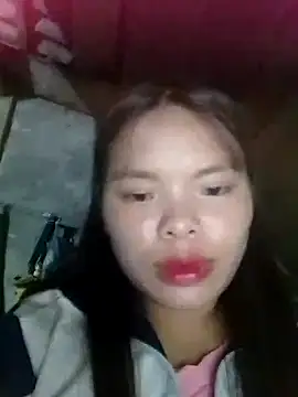 Snapshot of hello-cute chatting on October 18, 2025, 1:46 pm hello-cute online show from October 18, 2025, 1:46 pm