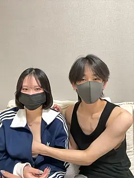 Snapshot of RAITO_ST chatting on November 6, 2025, 2:54 pm RAITO ST online show from November 6, 2025, 2:54 pm