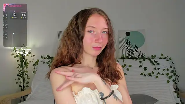 Snapshot of try_love_ chatting on November 28, 2025, 8:36 am try love online show from November 28, 2025, 8:36 am