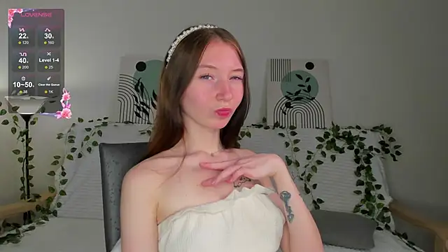 Snapshot of try_love_ chatting on December 3, 2025, 10:14 am try love online show from December 3, 2025, 10:14 am