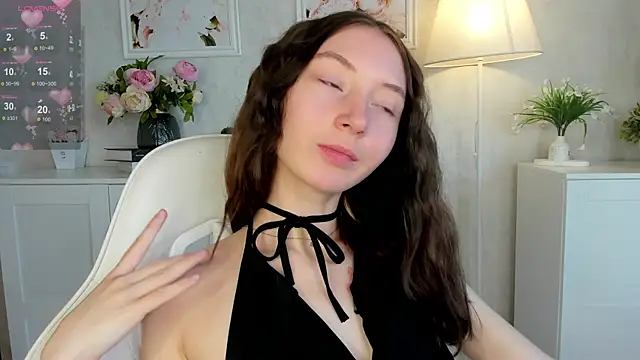 Snapshot of try_love_ chatting on October 25, 2025, 8:57 am try love online show from October 25, 2025, 8:57 am