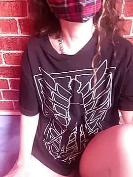 Snapshot of Heelite chatting on October 17, 2025, 9:23 am Heelite online show from October 17, 2025, 9:23 am