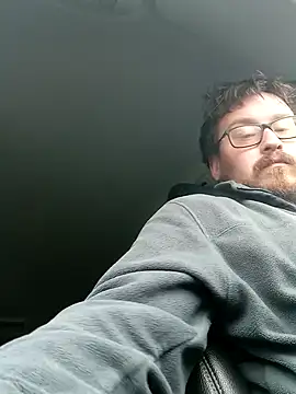 czechguy online show from October 7, 2025, 1:01 pm