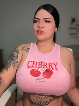 Snapshot of dulcemarianh_ chatting on July 15, 2026, 4:30 am dulcemarianh online show from July 15, 2026, 4:30 am