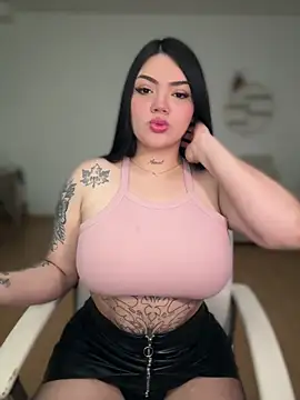 Snapshot of dulcemarianh_ chatting on May 30, 2026, 3:35 am dulcemarianh online show from May 30, 2026, 3:35 am