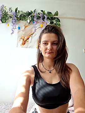 Snapshot of Nika_aa chatting on April 9, 2026, 8:31 am Nika aa online show from April 9, 2026, 8:31 am