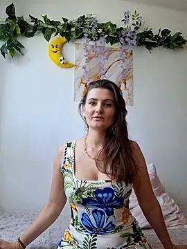 Snapshot of Nika_aa chatting on May 3, 2026, 12:31 pm Nika aa online show from May 3, 2026, 12:31 pm