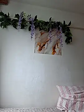Snapshot of Nika_aa chatting on April 16, 2026, 8:59 am Nika aa online show from April 16, 2026, 8:59 am