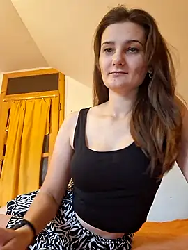 Snapshot of Nika_aa chatting on November 13, 2025, 9:57 am Nika aa online show from November 13, 2025, 9:57 am