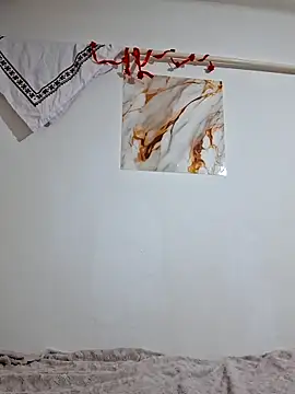 Nika aa online show from March 3, 2026, 7:43 pm