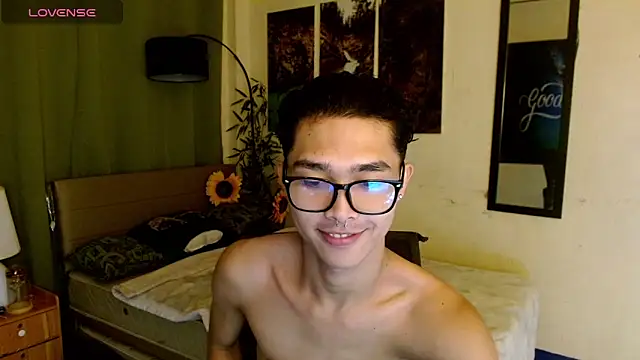 Snapshot of AsianCarl chatting on November 12, 2025, 5:06 pm AsianCarl online show from November 12, 2025, 5:06 pm