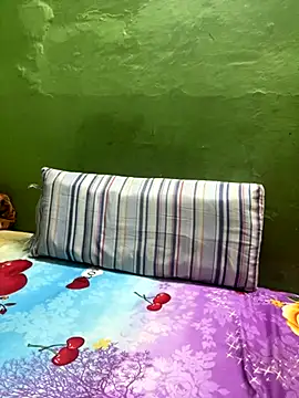 Snapshot of foxythebold chatting on October 31, 2025, 5:09 pm foxythebold online show from October 31, 2025, 5:09 pm