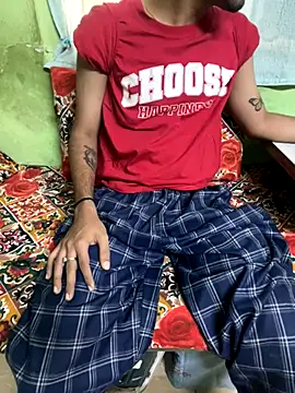 Snapshot of foxythebold chatting on November 29, 2025, 5:51 am foxythebold online show from November 29, 2025, 5:51 am