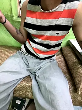 Snapshot of foxythebold chatting on October 24, 2025, 6:12 am foxythebold online show from October 24, 2025, 6:12 am