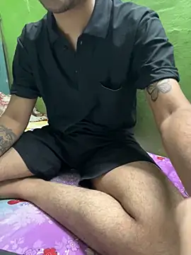 Snapshot of foxythebold chatting on October 13, 2025, 5:25 pm foxythebold online show from October 13, 2025, 5:25 pm