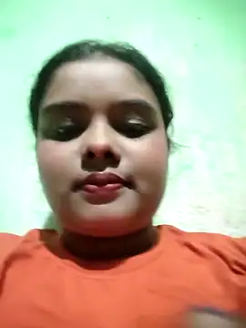Snapshot of World_Top_Girl chatting on October 9, 2025, 12:28 pm World Top Girl online show from October 9, 2025, 12:28 pm