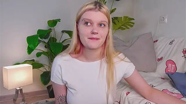 Any mo0n online show from October 11, 2025, 8:15 am