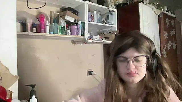 Snapshot of NikaXZimax chatting on January 13, 2026, 6:06 am NikaXZimax online show from January 13, 2026, 6:06 am