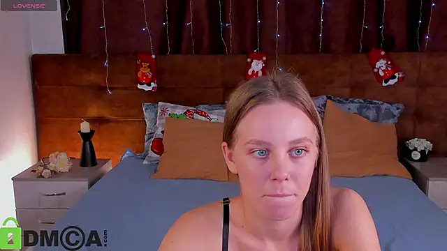 Snapshot of Verona_Brens chatting on December 14, 2025, 8:09 am Verona Brens online show from December 14, 2025, 8:09 am