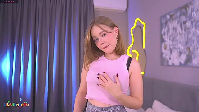 Snapshot of lorapalmerry chatting on December 1, 2025, 2:07 pm lorapalmerry online show from December 1, 2025, 2:07 pm