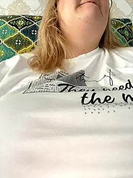 Snapshot of Vita6777 chatting on November 2, 2025, 7:35 am Vita6777 online show from November 2, 2025, 7:35 am