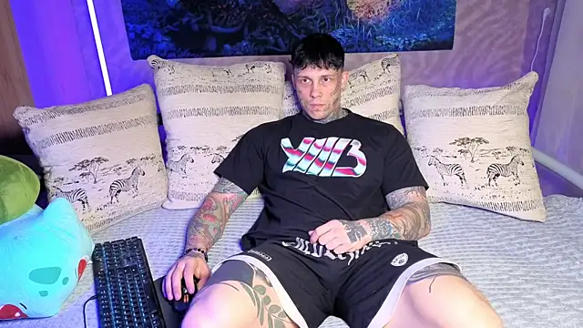 Snapshot of Anubisgods chatting on November 18, 2025, 5:44 am Anubisgods online show from November 18, 2025, 5:44 am