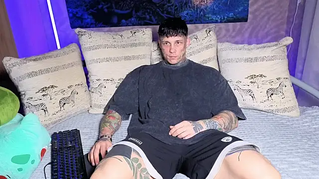 Snapshot of Anubisgods chatting on November 15, 2025, 5:55 am Anubisgods online show from November 15, 2025, 5:55 am