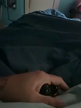 Snapshot of Steven-1989 chatting on December 1, 2025, 7:15 pm Steven-1989 online show from December 1, 2025, 7:15 pm