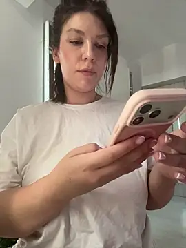 Snapshot of ClaraPasssion chatting on July 30, 2026, 12:59 pm ClaraPasssion online show from July 30, 2026, 12:59 pm