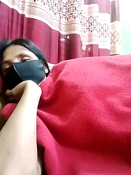 Snapshot of Megla879 chatting on November 21, 2025, 5:45 pm Megla879 online show from November 21, 2025, 5:45 pm