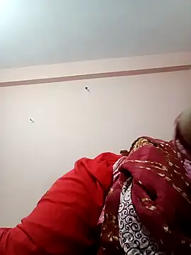 Snapshot of Megla879 chatting on October 18, 2025, 3:47 pm Megla879 online show from October 18, 2025, 3:47 pm