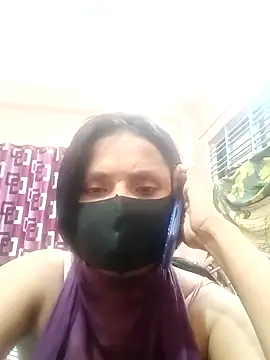 Snapshot of Megla879 chatting on October 21, 2025, 11:31 am Megla879 online show from October 21, 2025, 11:31 am