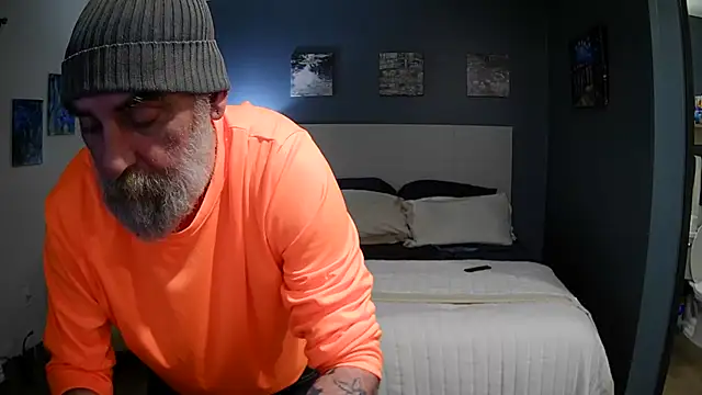 Snapshot of Fuck-Buddy-4U chatting on October 14, 2025, 10:38 am Fuck-Buddy-4U online show from October 14, 2025, 10:38 am