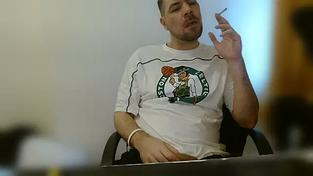 chibrax918 online show from March 11, 2026, 8:41 am