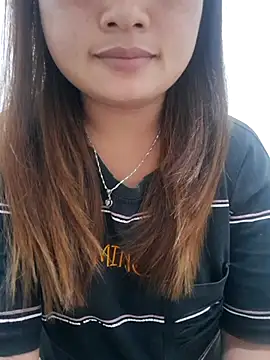 Snapshot of limely- chatting on October 31, 2025, 2:46 pm limely- online show from October 31, 2025, 2:46 pm