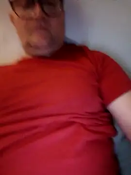 macdut67 online show from October 8, 2025, 8:27 am